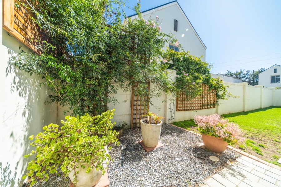 3 Bedroom Property for Sale in Nuutgevonden Western Cape